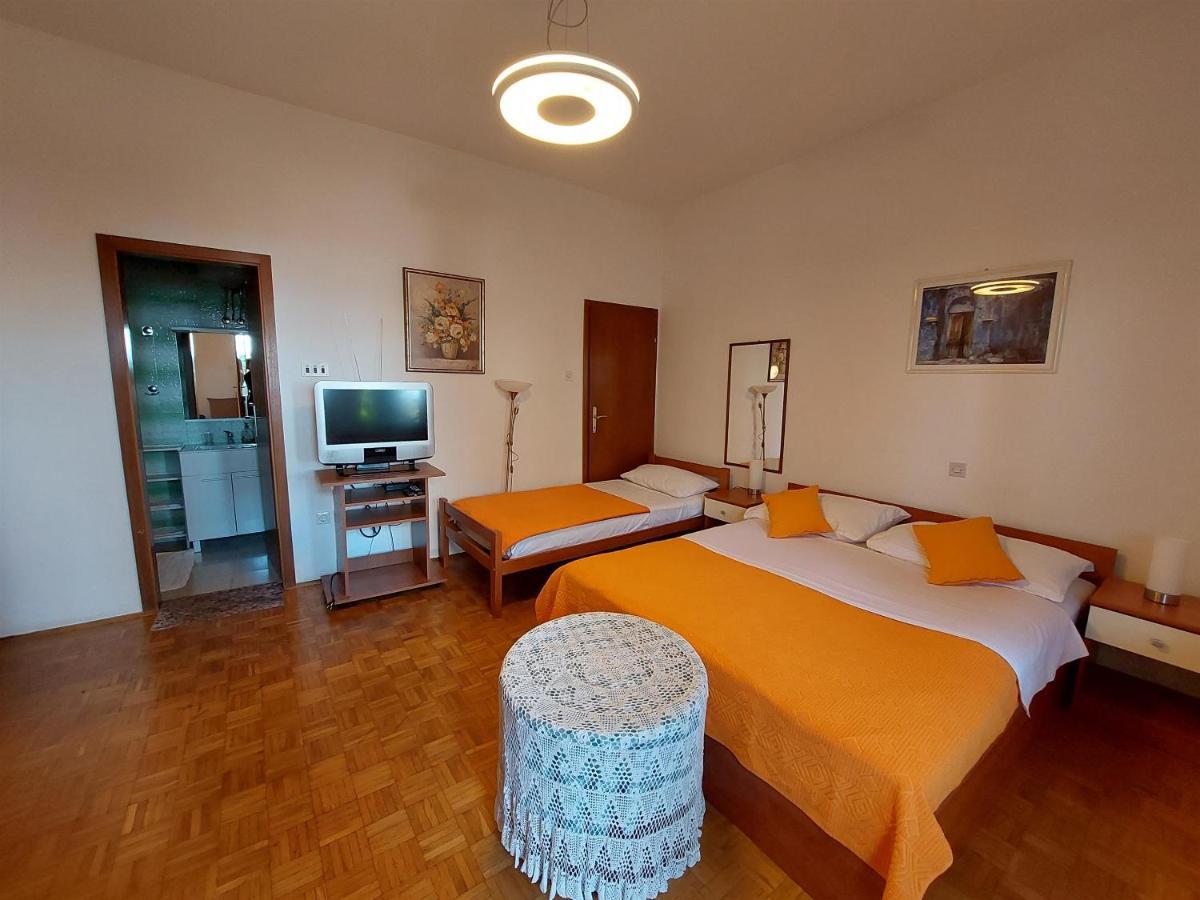 Apartments Faran Crikvenica Kültér fotó