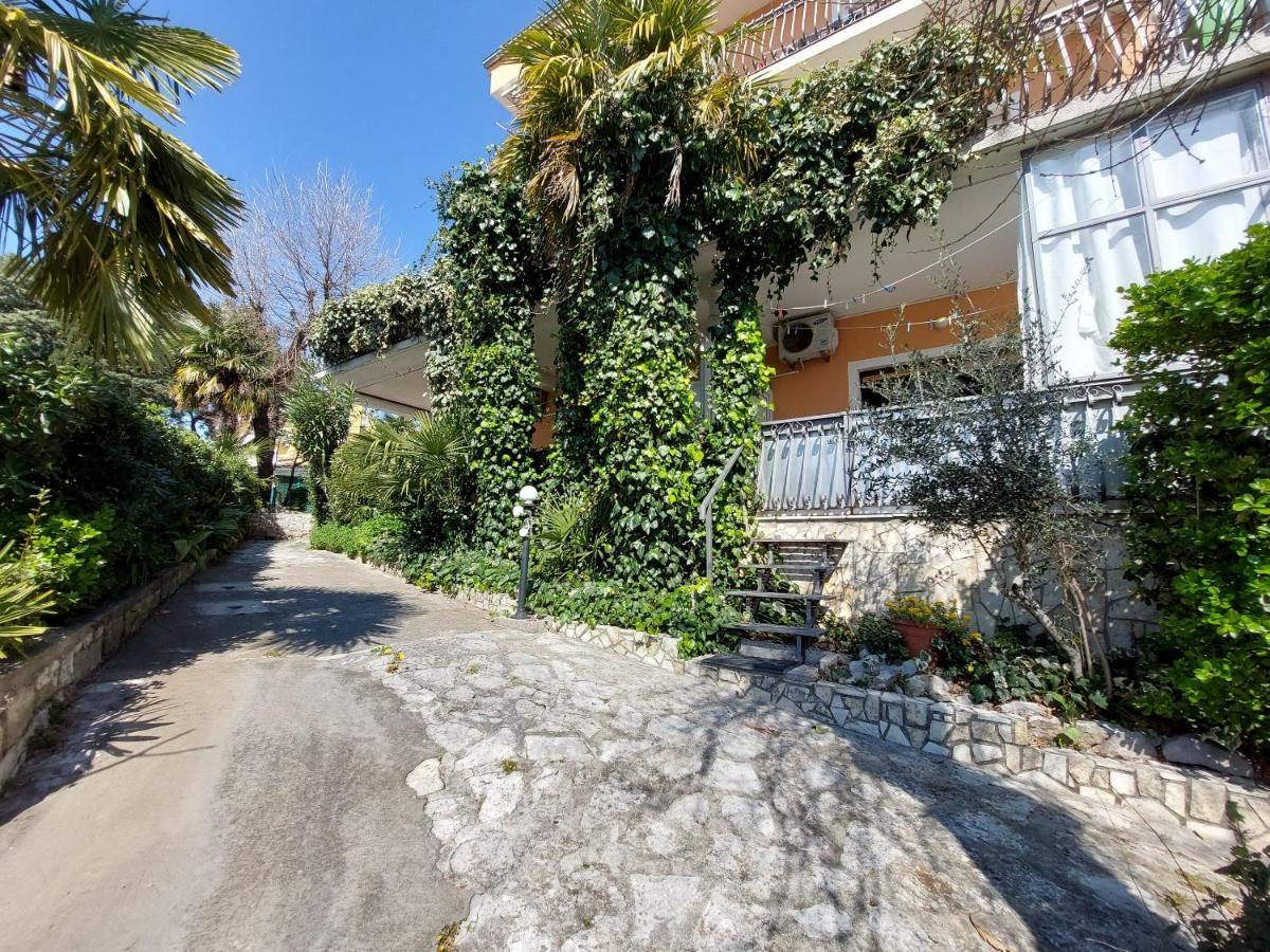 Apartments Faran Crikvenica Kültér fotó